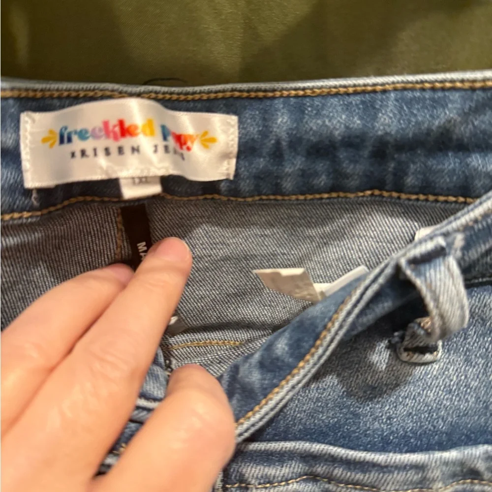 Trendy Light Blue Flare Jeans - Picture 2 of 6